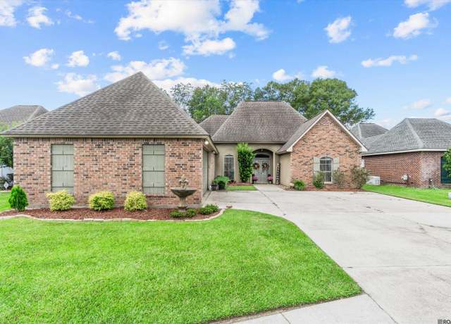 Property at 11135 Peaks Ave, Walker, LA 70785, 3 beds, 2 baths