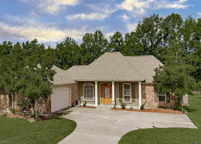 Property at 650 Esperanza Dr, Port Allen, LA 70767, 3 beds, 2 baths