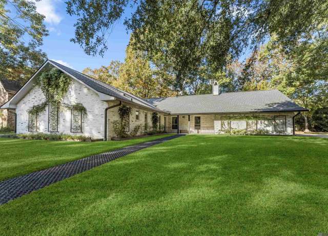 Property at 868 Maxine Dr, Baton Rouge, LA 70808, 3 beds, 3 baths