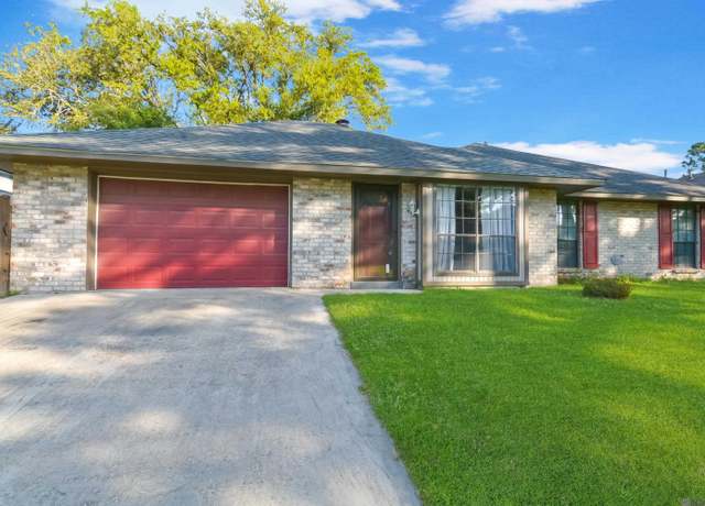 Property at 2122 General Lee Ave, Baton Rouge, LA 70810, 3 beds, 2 baths
