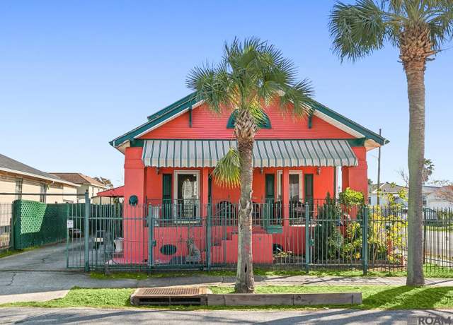 Property at 2001 Congress St, New Orleans, LA 70117, 4 beds, 3 baths