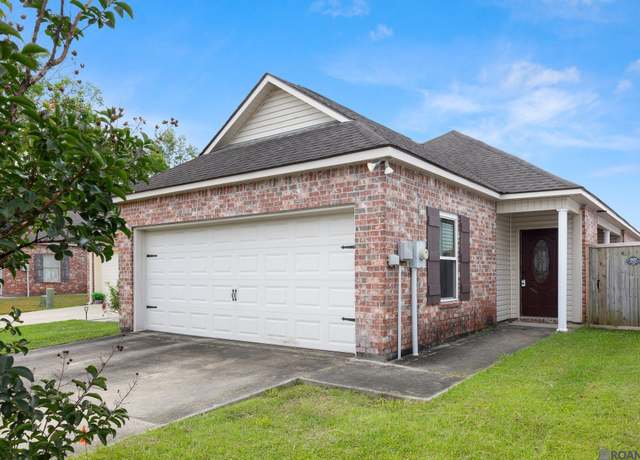 Property at 15064 Banff Ct, Baton Rouge, LA 70819, 3 beds, 2 baths