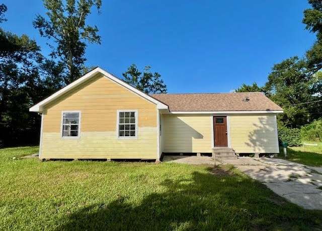 Property at 141 Ponderosa Ln, Gray, LA 70359, 3 beds, 2 baths
