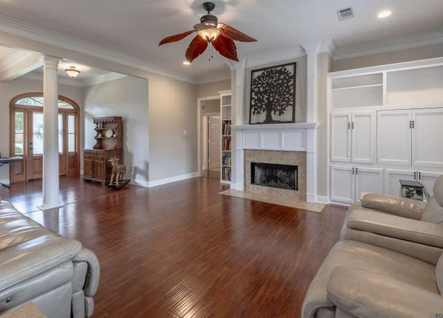 Property at 5443 Greenshire Ave, Baton Rouge, LA 70817, 4 beds, 3 baths