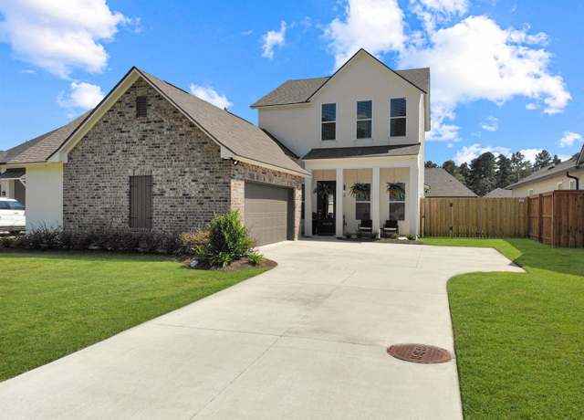 Property at 25276 Burlington Dr, Denham Springs, LA 70726, 5 beds, 3 baths