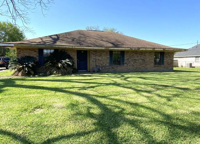 Property at 57845 Guidry St, Plaquemine, LA 70764, 3 beds, 2 baths