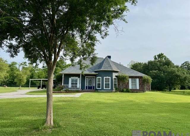 Property at 42450 Ron St, Gonzales, LA 70737, 4 beds, 2 baths