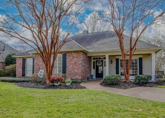 Property at 7530 Old Sturbridge Ln, Baton Rouge, LA 70806, 4 beds, 3 baths