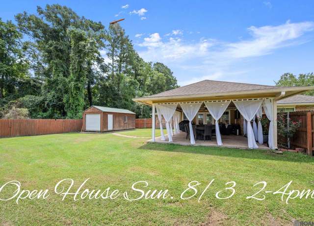 Property at 140 Lakewood Ave, Denham Springs, LA 70726, 3 beds, 2 baths
