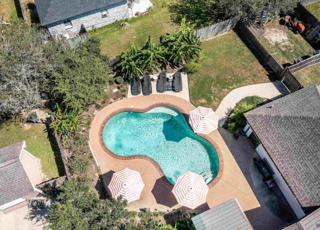 Property at 19019 Wildlife Way Dr, Baton Rouge, LA 70817, 4 beds, 3.5 baths