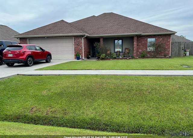 Property at 504 Sugar Plum St, Houma, LA 70364, 3 beds, 2 baths