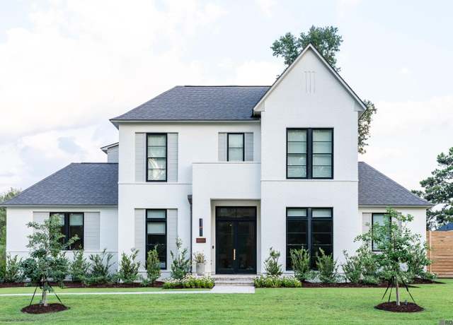 Property at 8135 Oakridge Dr, Baton Rouge, LA 70810, 4 beds, 4.5 baths
