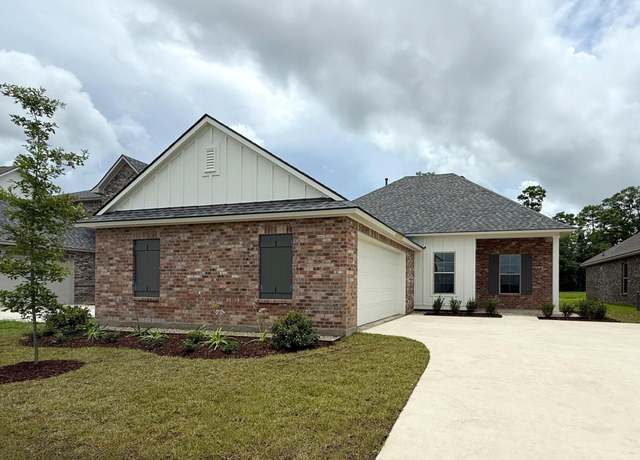 Property at 3696 Waterbury Ave, Baton Rouge, LA 70810, 4 beds, 2 baths