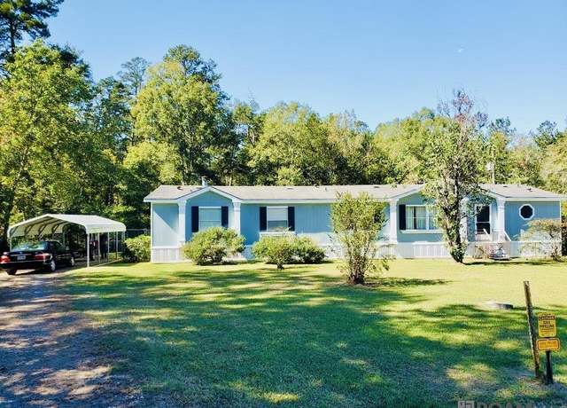 Property at 36135 Reinninger Rd, Denham Springs, LA 70706, 4 beds, 3 baths