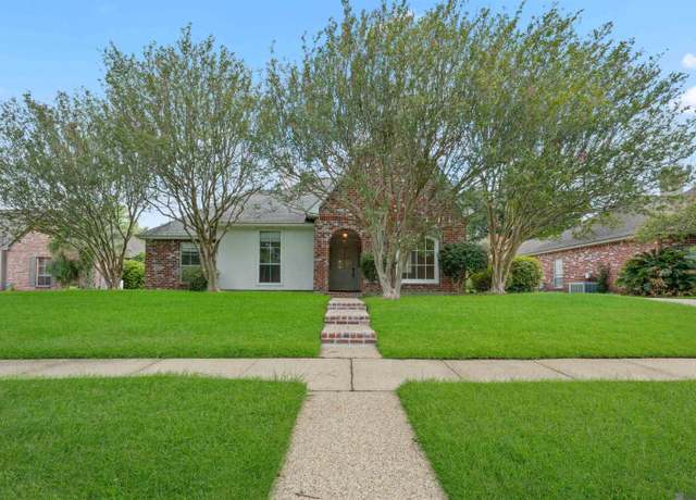 Property at 12553 Stutgart Ave, Baton Rouge, LA 70816, 3 beds, 2.5 baths