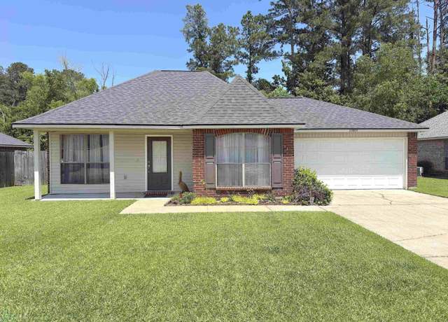 Property at 23809 Snowdon Ave, Denham Springs, LA 70726, 3 beds, 2 baths