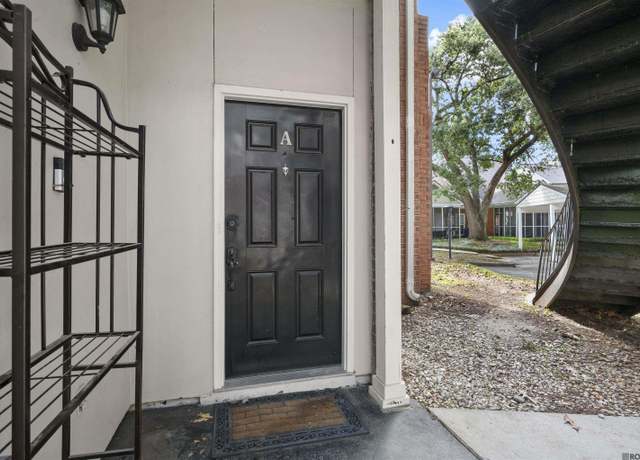Property at 7916 Jefferson Place Blvd Unit A, Baton Rouge, LA 70809, 3 beds, 2 baths
