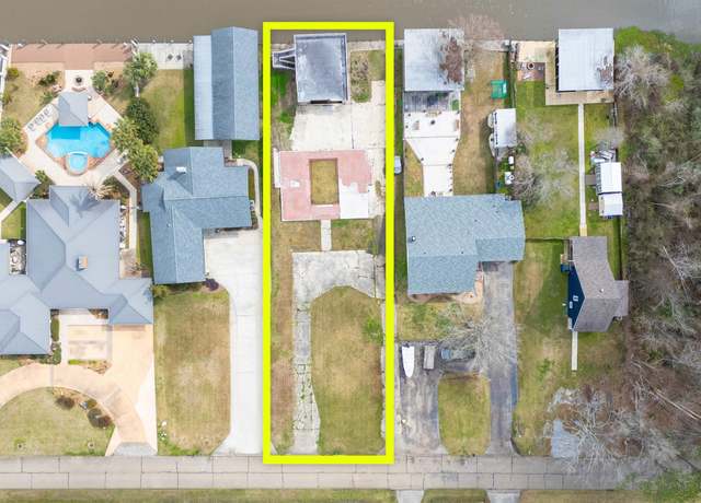 Property at 20406 Fairway Dr, Springfield, LA 70462