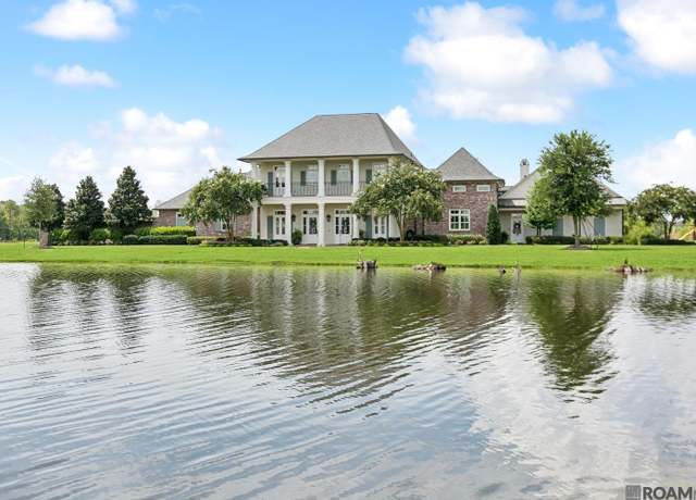 Property at 21910 Rabbit Run Dr, Baton Rouge, LA 70817, 5 beds, 5 baths