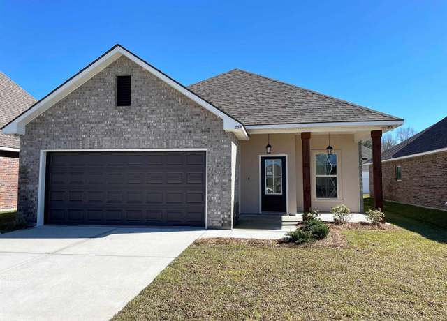 Property at 254 Sophie Dr, Houma, LA 70364, 4 beds, 2.5 baths