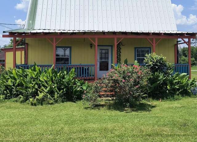 Property at 110 West 72nd St, Cut Off, LA 70345, 1 bed, 1.5 baths