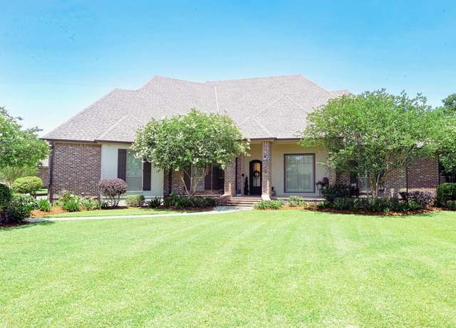 Property at 187 Regal Row, Houma, LA 70360, 4 beds, 4 baths