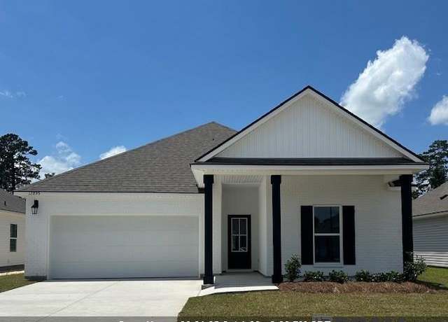Property at 12895 Bay Leaf Dr, Denham Springs, LA 70726, 4 beds, 2 baths