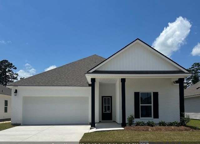 Property at 12895 Bay Leaf Dr, Denham Springs, LA 70726, 4 beds, 2 baths