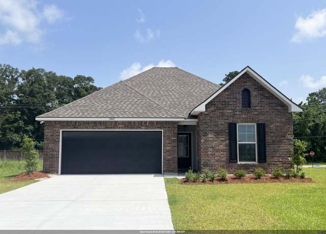 Property at 11447 Densmore Dr, Denham Springs, LA 70726, 4 beds, 3 baths