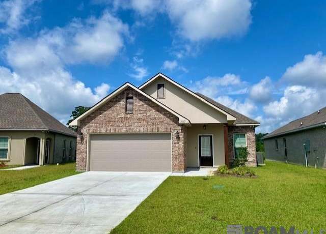 Property at 23217 Harlington Dr, Denham Springs, LA 70726, 4 beds, 2 baths