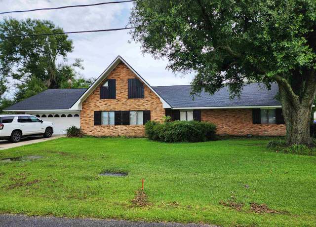 Property at 172 Gemini St, Larose, LA 70345, 4 beds, 3 baths