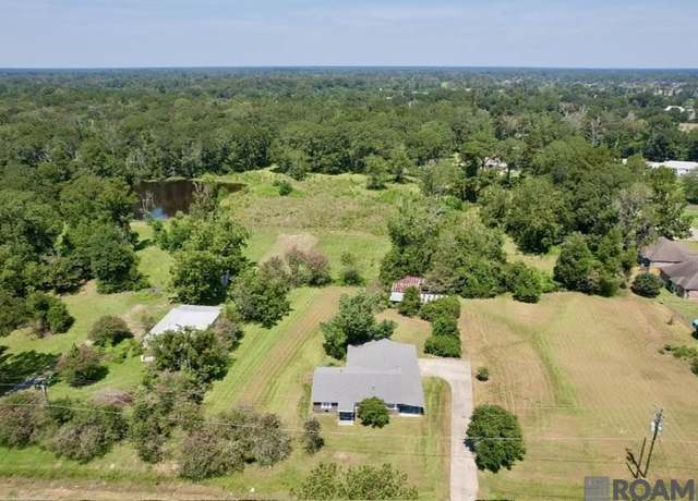 Property at 9001 Springfield Rd, Denham Springs, LA 70706, 3 beds, 2 baths