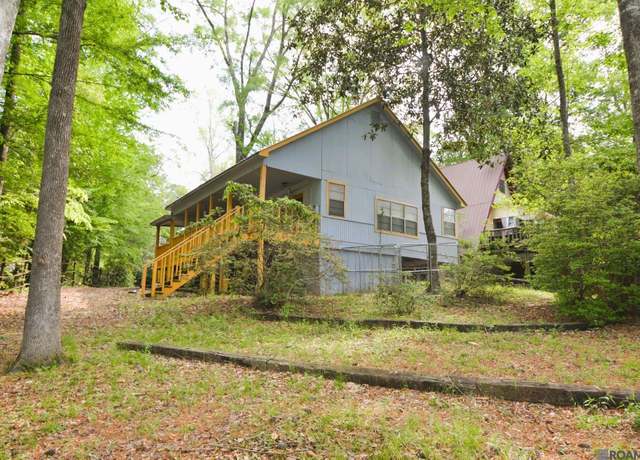 Property at 12329 Azalea Cir, St Francisville, LA 70775, 3 beds, 1 bath