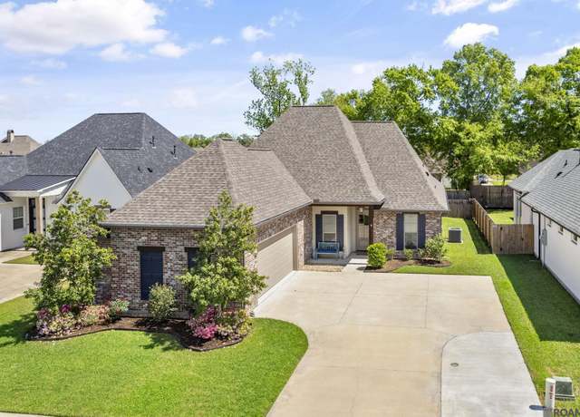 Property at 13120 Oakbourne Ave, Geismar, LA 70734, 4 beds, 3 baths