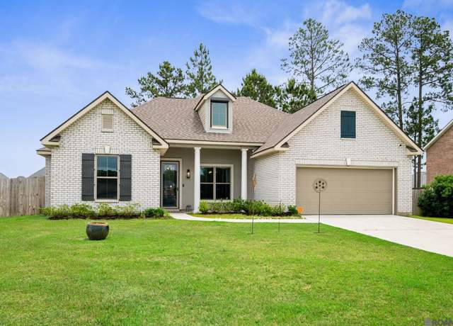 Property at 438 E Redbud Dr, Slidell, LA 70458, 4 beds, 2 baths
