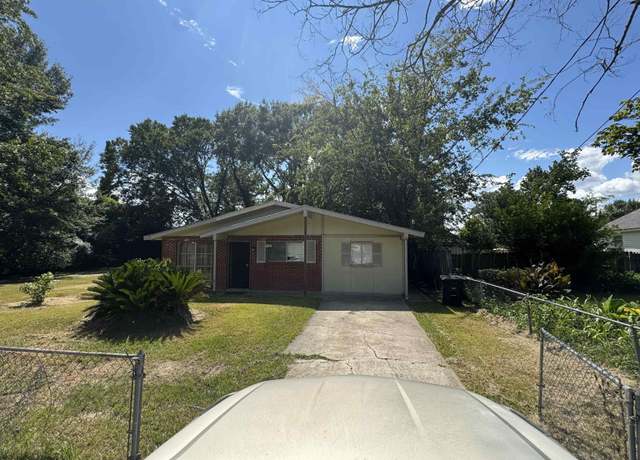 Property at 3565 Beechwood Dr, Baton Rouge, LA 70805, 3 beds, 1.5 baths