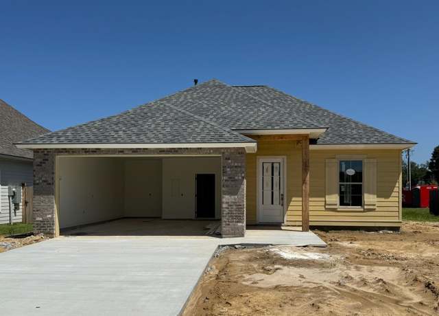 Property at 10495 Highcrest Dr, Denham Springs, LA 70706, 3 beds, 2 baths