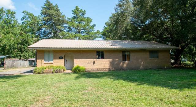 Photo of 736 Main St N, Krotz Springs, LA 70750