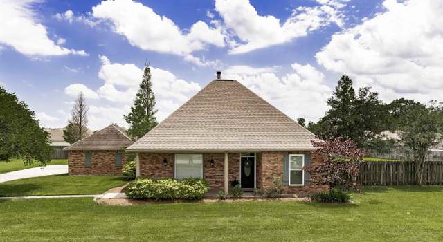 Photo of 40071 Parker Dr, Prairieville, LA 70769