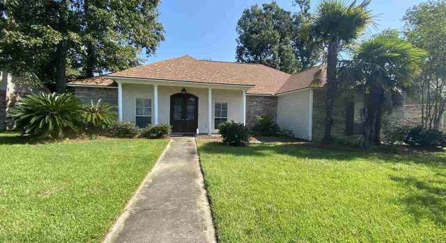 Photo of 36312 The Bluffs Ave, Prairieville, LA 70769