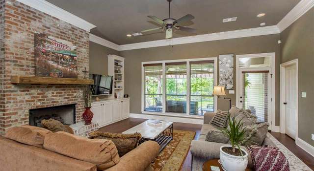 Photo of 2165 Hillridge Ave, Baton Rouge, LA 70810