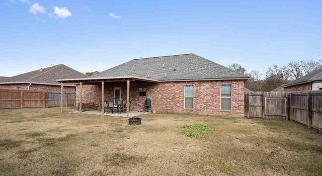 Photo of 2153 Woodland Ct, Port Allen, LA 70767