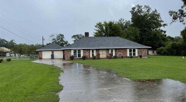 Photo of 5738 Poydras Bayou Dr, Erwinville, LA 70729