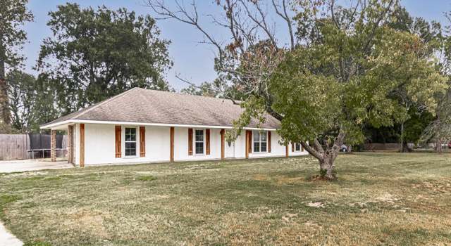 Photo of 3040 Lafiton Ln, Port Allen, LA 70767