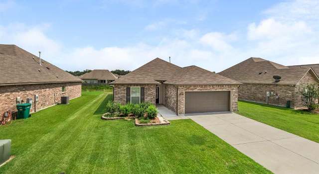 Photo of 23180 Mango Dr, Denham Springs, LA 70726