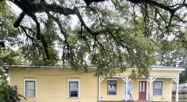 Photo of 743 Avenue B, Port Allen, LA 70767