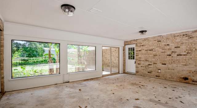 Photo of 943 Silvery Ln, Port Allen, LA 70767