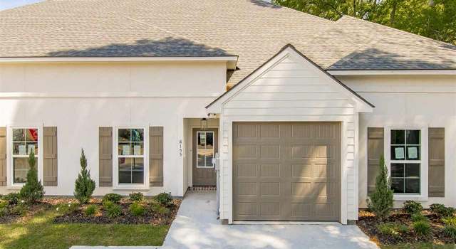 Photo of 8132 Village Lake Ave, Baton Rouge, LA 70820
