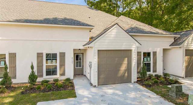 Photo of 8132 Village Lake Ave, Baton Rouge, LA 70820