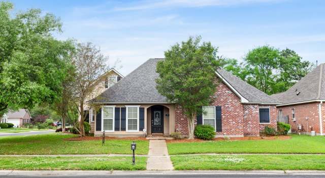 Photo of 5946 Cherryridge Dr, Saint George, LA 70809